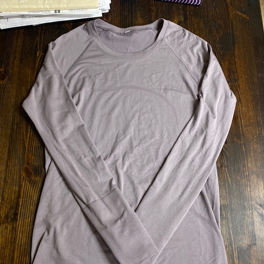 Lululemon long swiftly long sleeve size 10